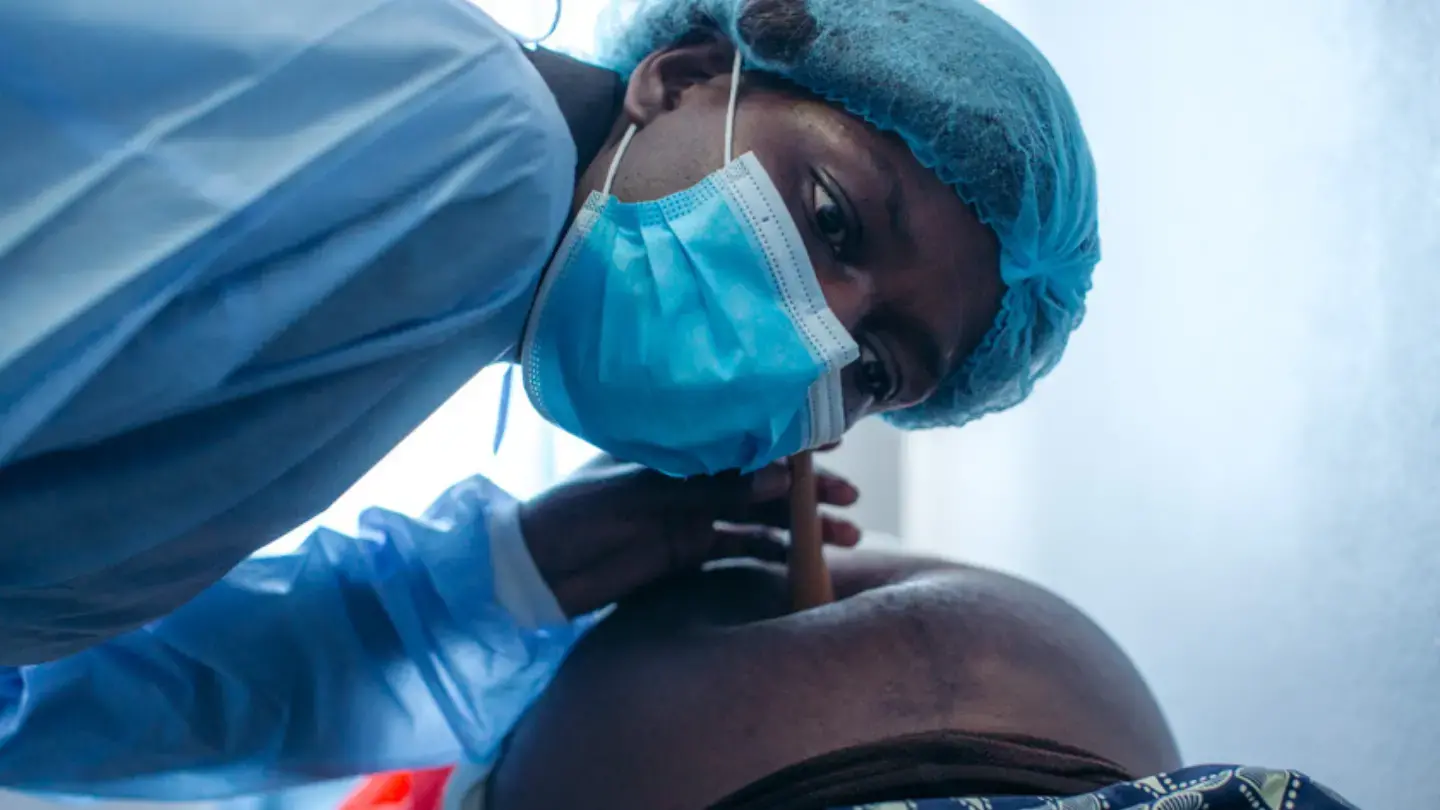 Midwives on the front line: Health workers, humanitarians, heroes